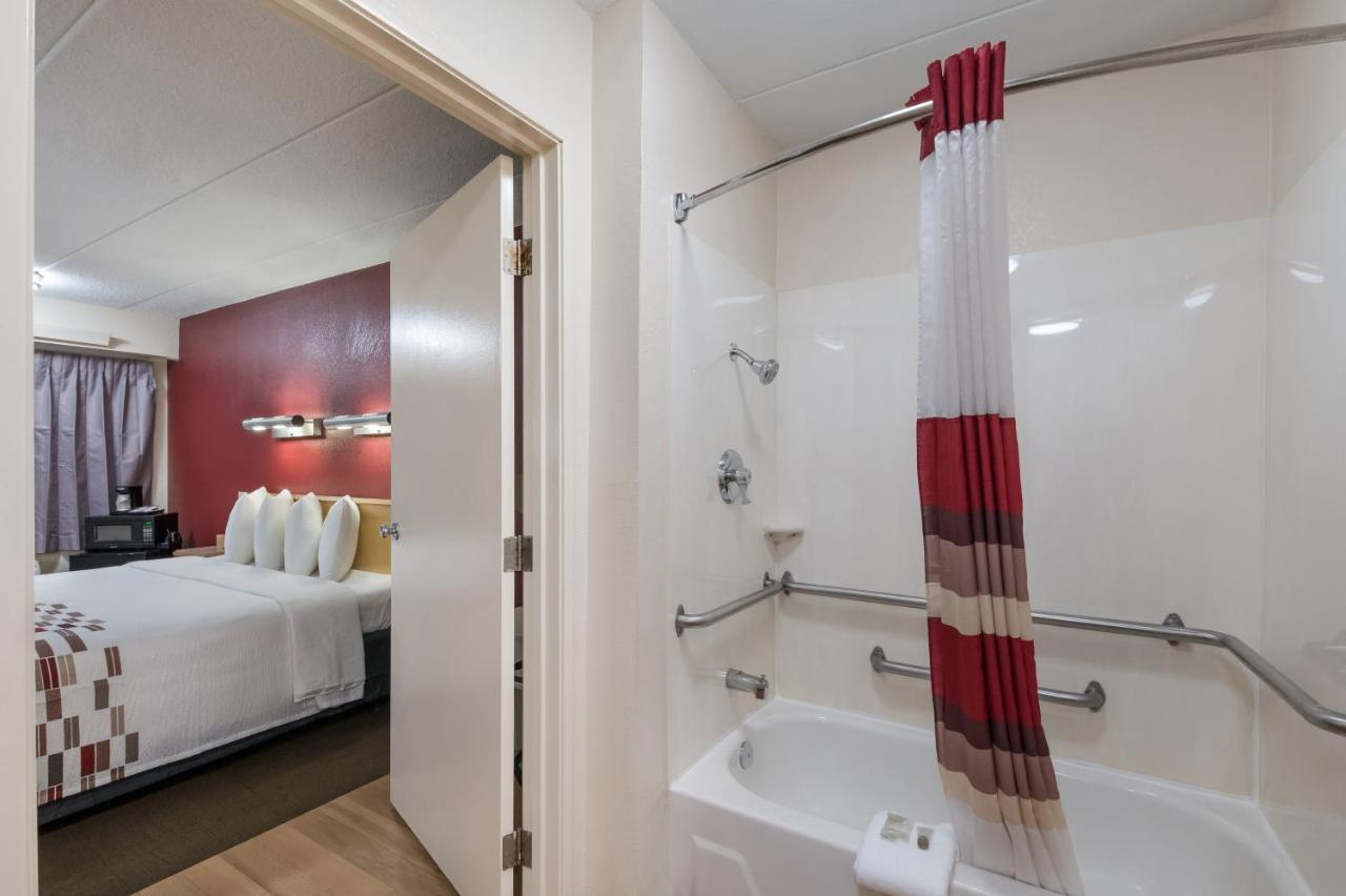 Red Roof Inn Philadelphia - Trevose Extérieur photo